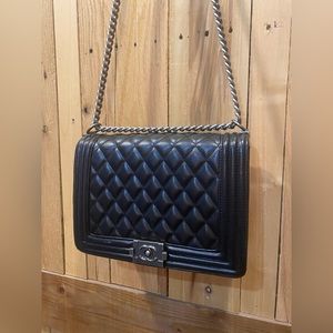 Chanel style Quilted black Medium Boy purse